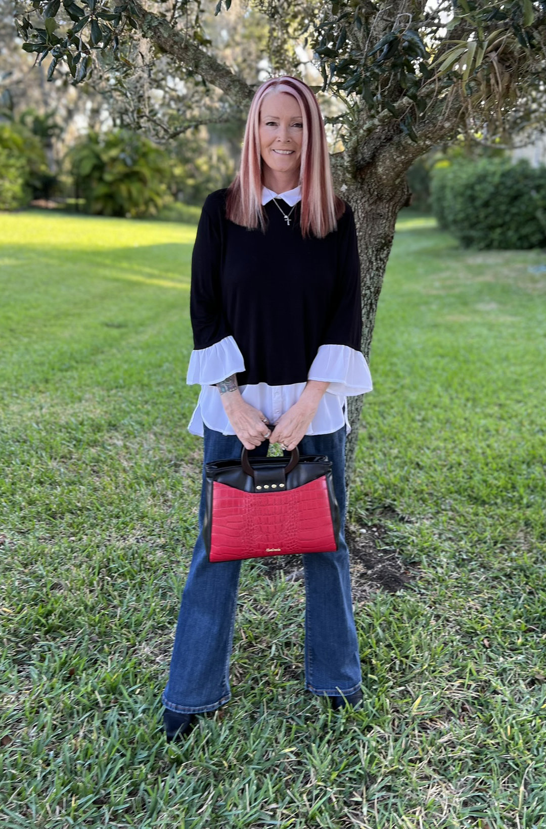 Custom Crocodile large handbag with matching sunglass case— Premium Faux Leather - wow!